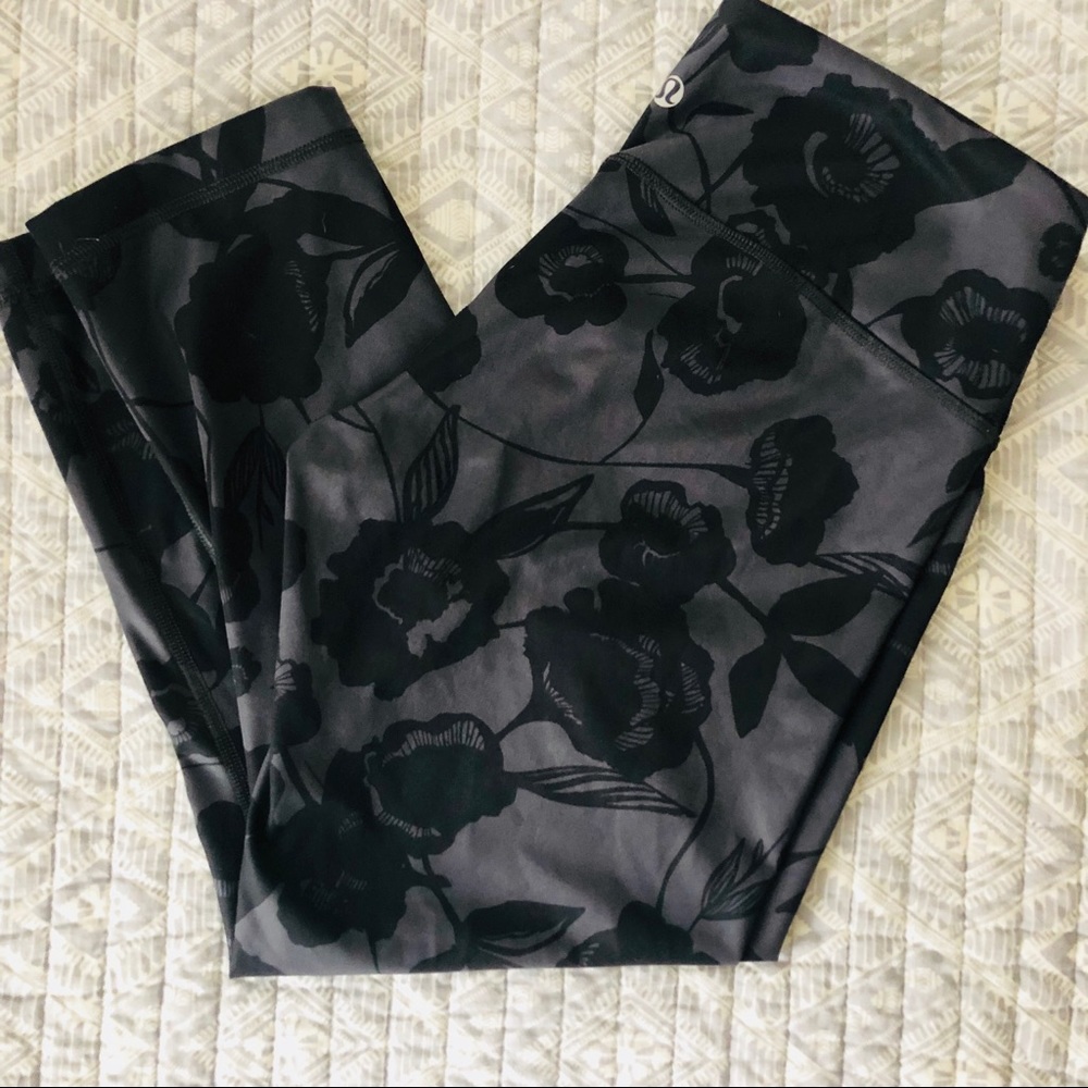 Lululemon Capri Pants 8